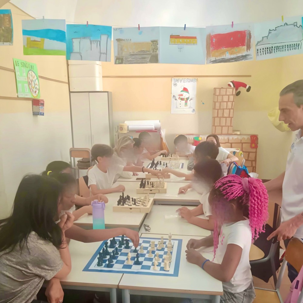 Scacchi, ragazzi e città: quando la partita è fuori dallo schermo