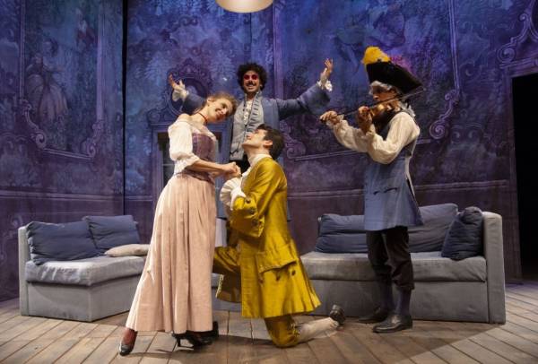 Davide Lorenzo Palla, domatore di INNAMORATI al Teatro Carcano di Milano