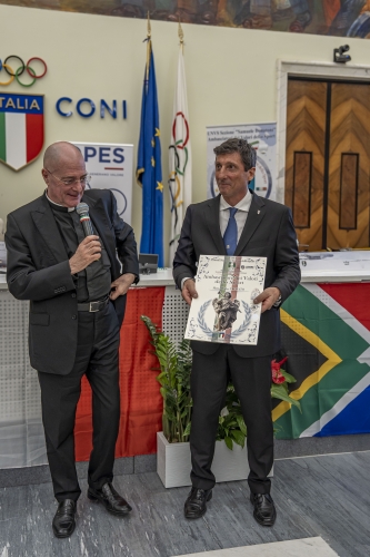 Premio “Ambasciatore dei Valori Sociali” al Mo...