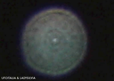 Foto scatta il 2 aprile 2004 (copyright Ufoitalia)